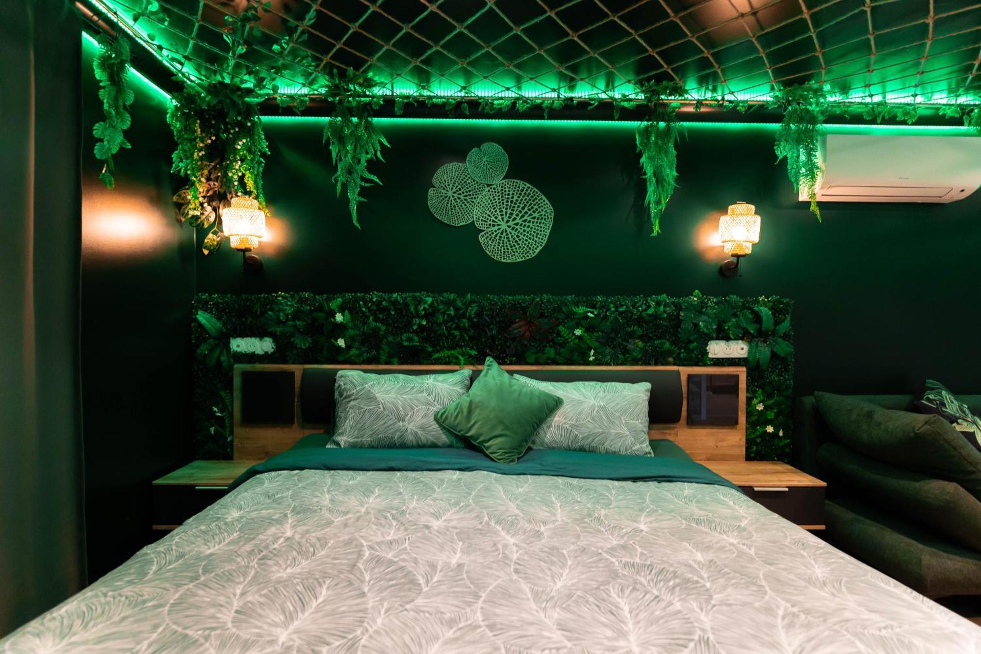 L'Oasis Tropicale, Jacuzzi, Love Room Roppenheim Exterior photo